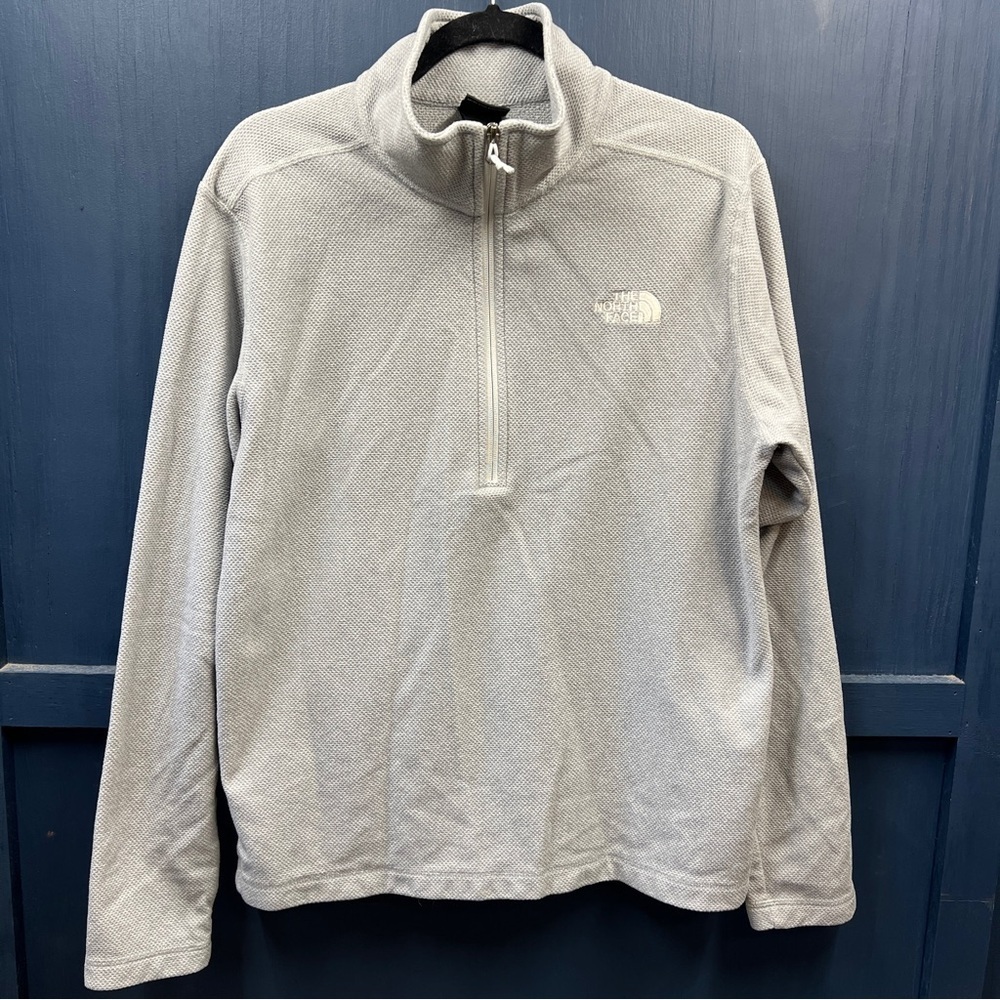 The North Face Texture Cap Rock Quarter-Zip Fleece Fleece Pullover in Mid Gray M